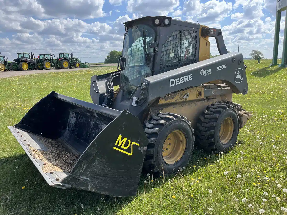 Gallery image 1 for Used 2022 John Deere 330G Skid Steer