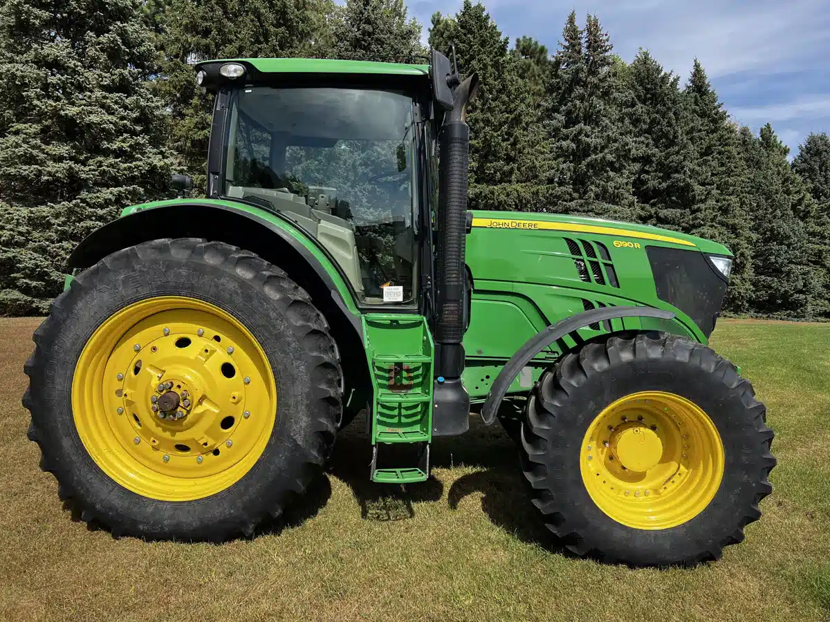 Gallery image 2 for 2012 John Deere 6190R Tractor