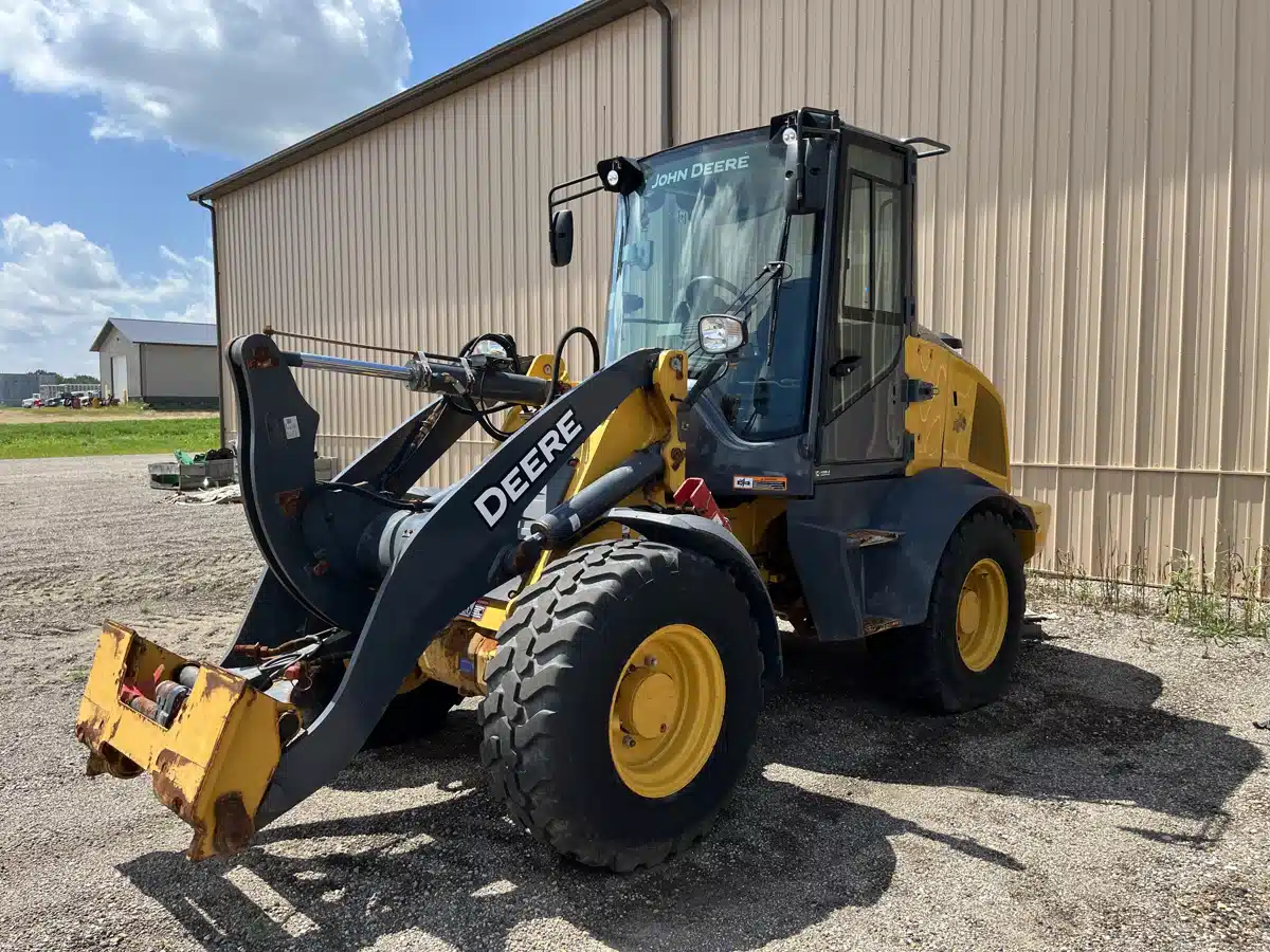 Gallery image 1 for Used 2022 John Deere 324L Wheel Loader