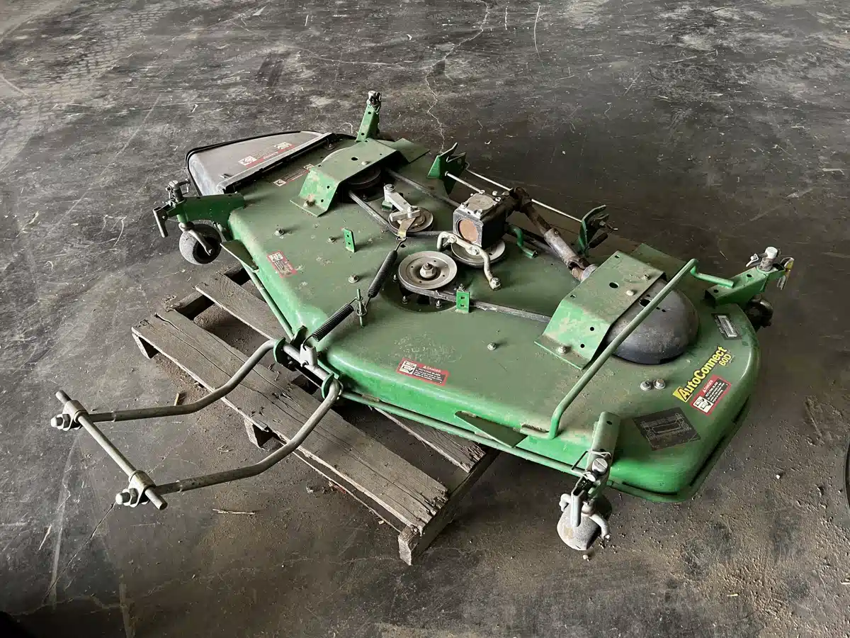 Gallery image 1 for Used 2014 John Deere 60D Mower Deck
