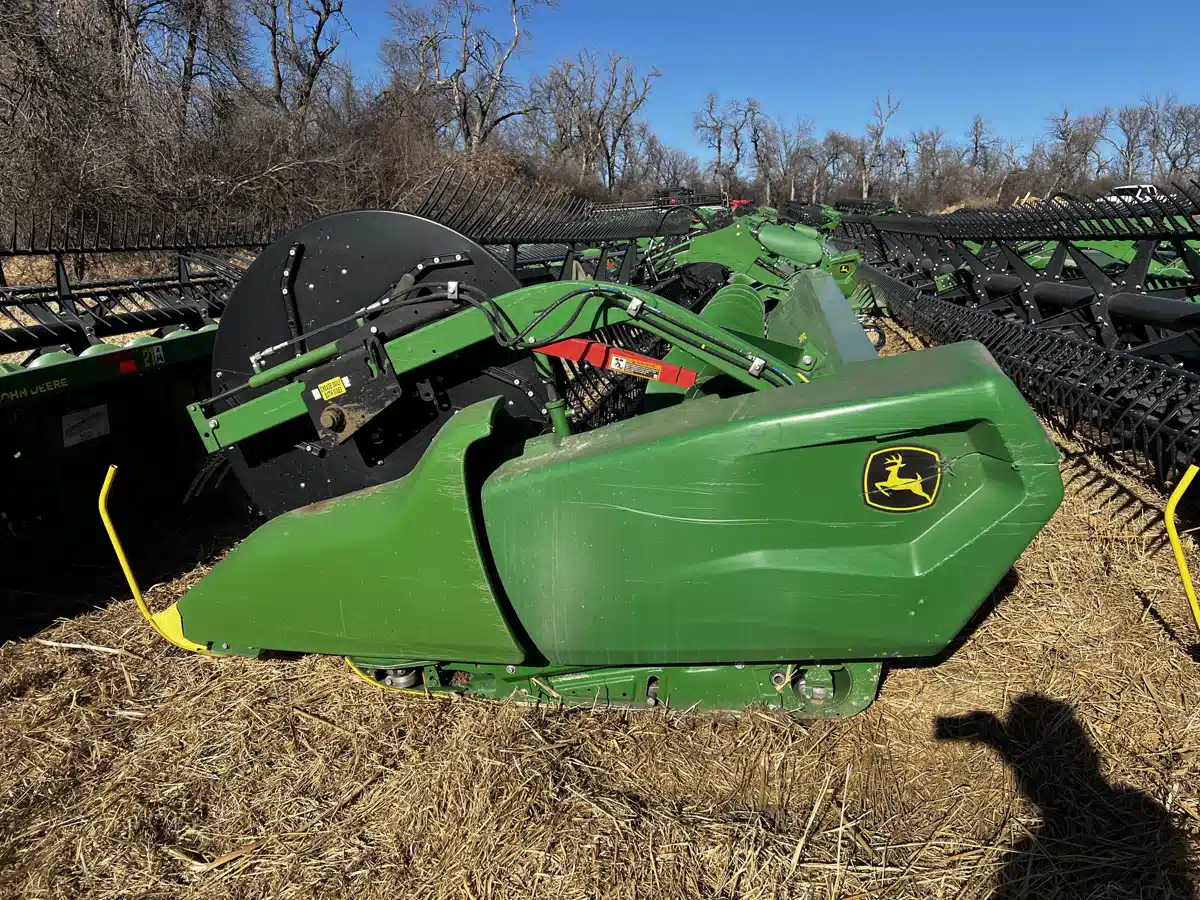 Gallery image 2 for Used 2024 John Deere RD40F Header - Flex