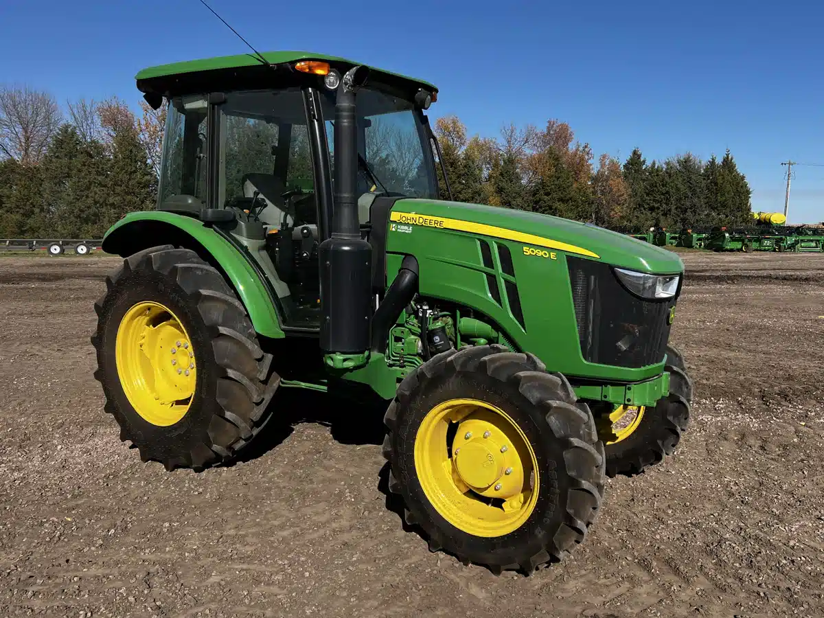 Gallery image 1 for Used 2021 John Deere 5090E Tractor