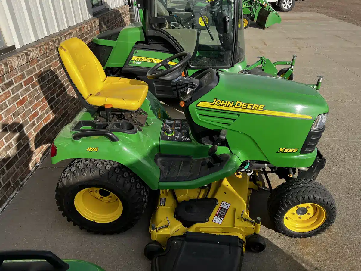 Gallery image 2 for Used 2003 John Deere X585 Lawn Tractor