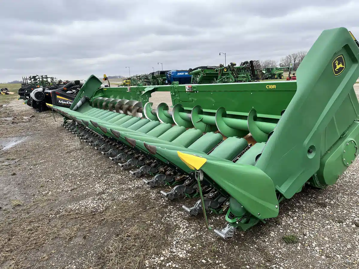 Gallery image 1 for Used 2022 John Deere C18R Header - Row Crop