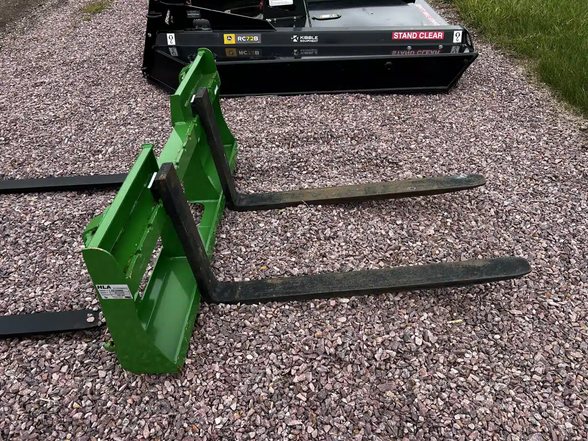 Gallery image 2 for Used Edney 42" Pallet Forks Attachment