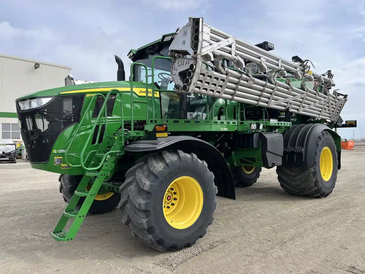 Gallery image 1 for Used 2023 John Deere 800R Anhydrous Applicator