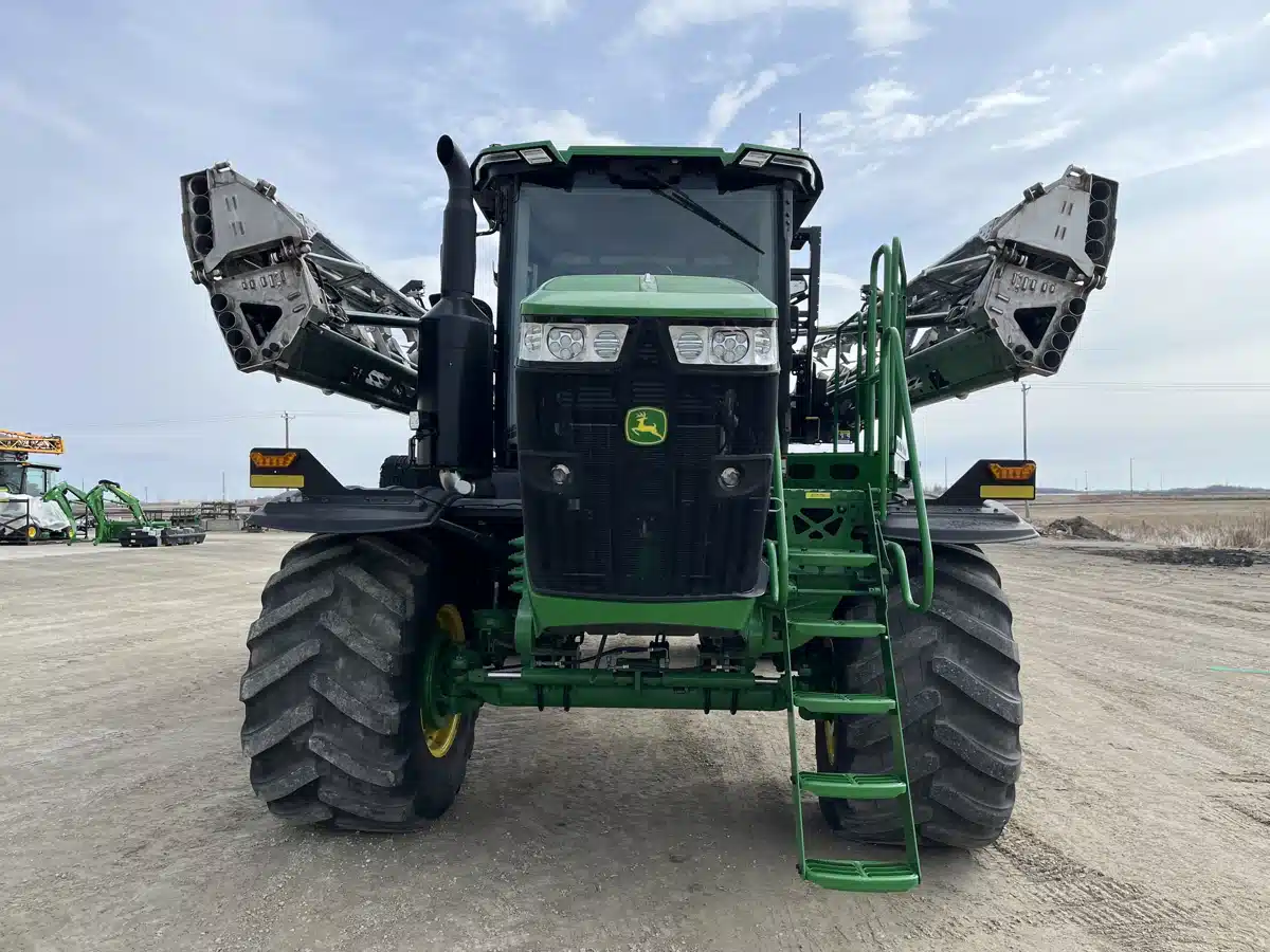 Gallery image 2 for Used 2023 John Deere 800R Anhydrous Applicator