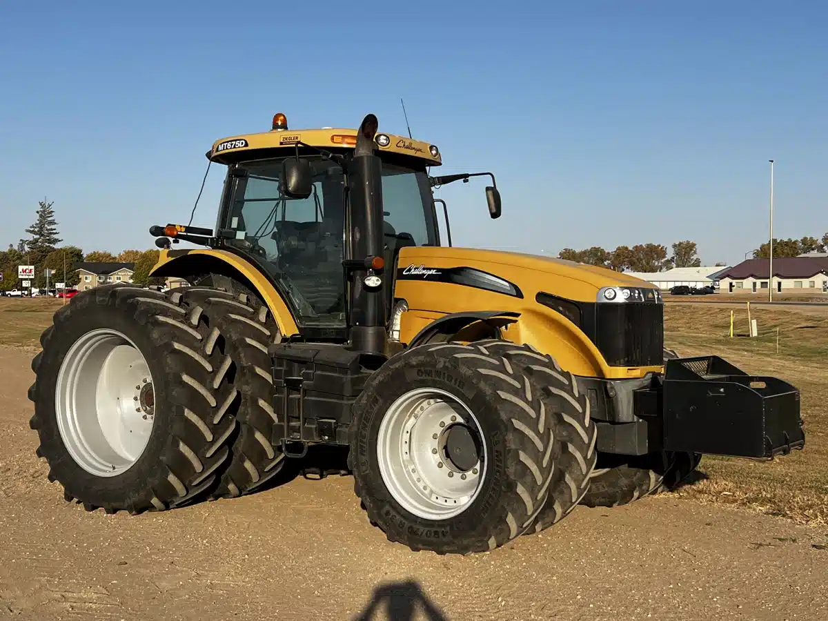 Gallery image 1 for Used 2013 Challenger MT675D Tractor