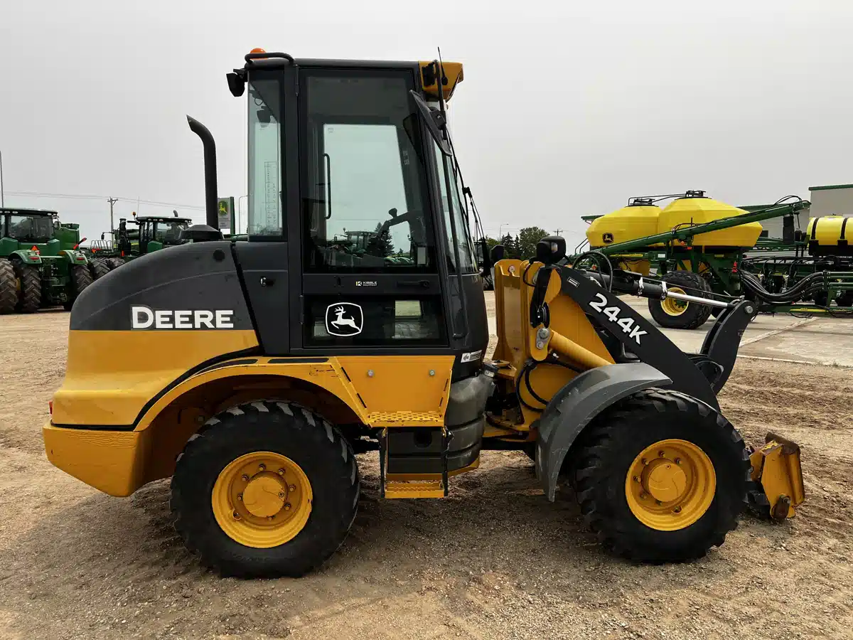 Gallery image 2 for Used 2016 John Deere 244K Tractor Loader