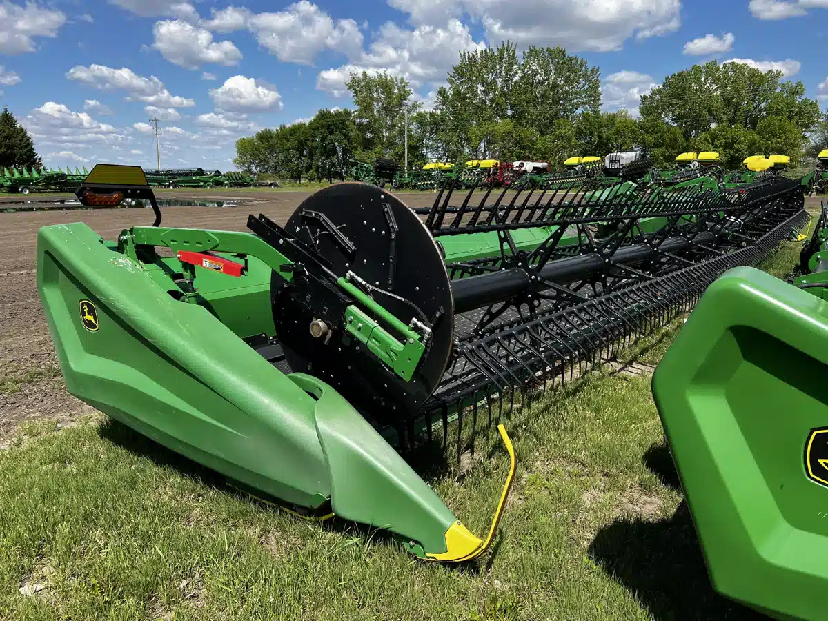 Gallery image 1 for Used 2021 John Deere HD50R Header Combine