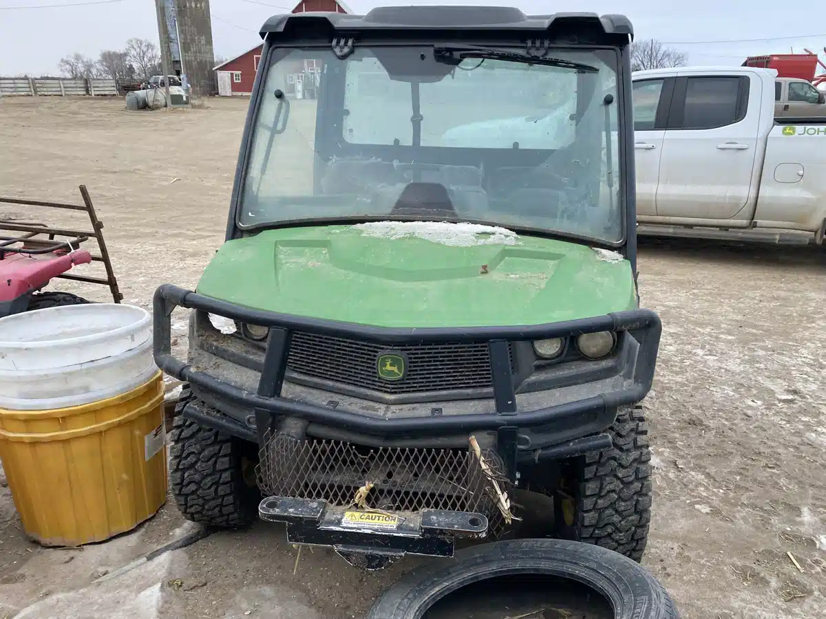 Gallery image 2 for Used 2023 John Deere XUV 835M Utility Vehicle