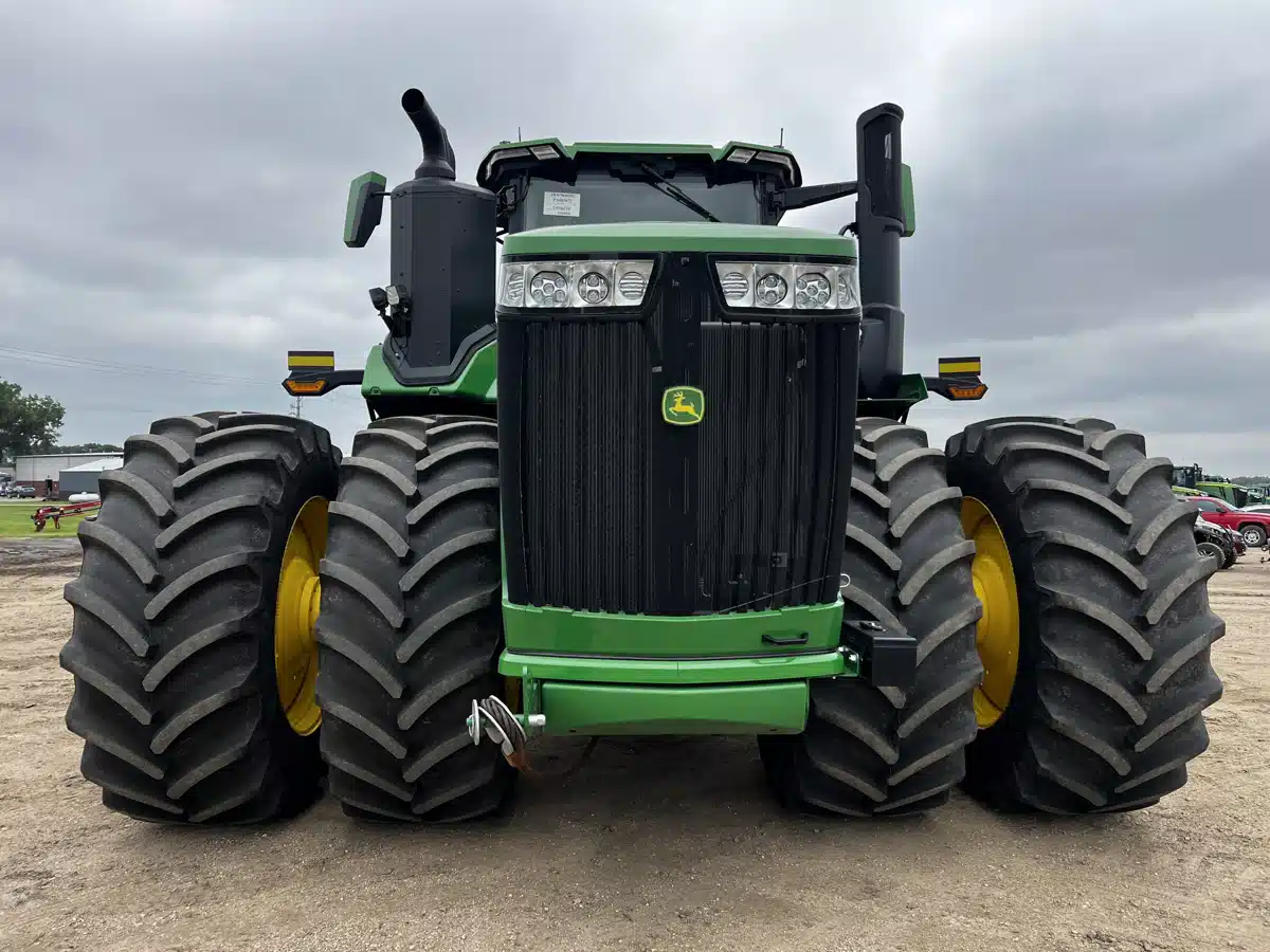 Gallery image 2 for 2024 John Deere 9R 640 Tractor