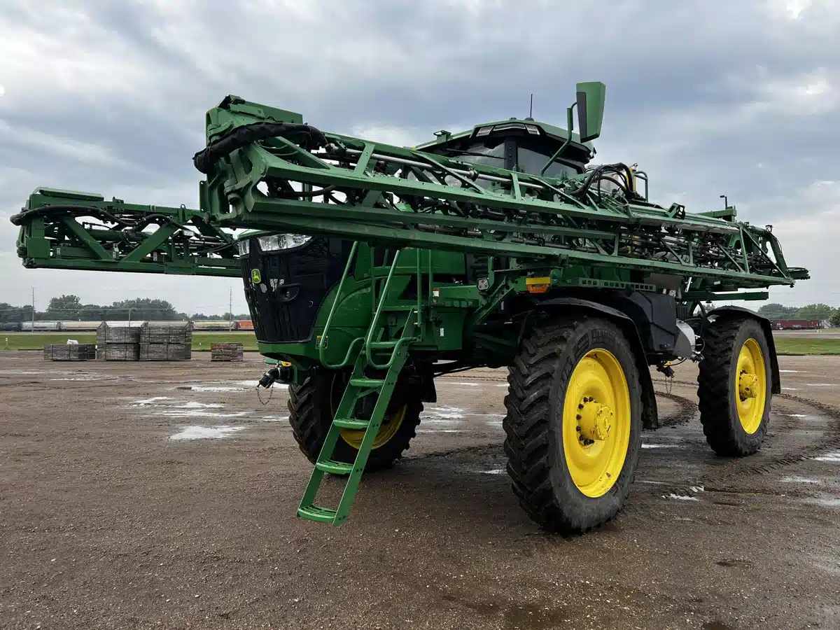 Gallery image 1 for Used 2023 John Deere 616R Sprayer - Self Propelled