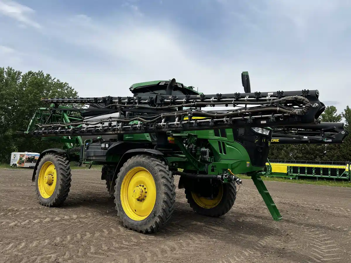 Gallery image 1 for Used 2022 John Deere 412R Sprayer - Self Propelled