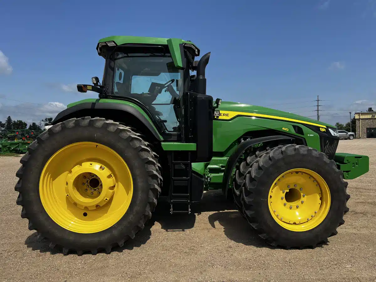 Gallery image 2 for 2024 John Deere 8R 410 Tractor