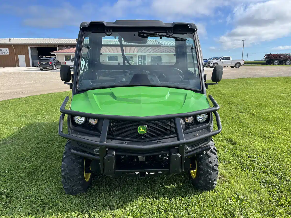 Gallery image 2 for Used 2023 John Deere XUV 835M Utility Vehicle