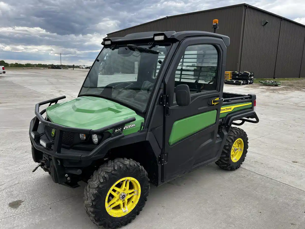 Gallery image 1 for Used 2024 John Deere XUV 835M Utility Vehicle