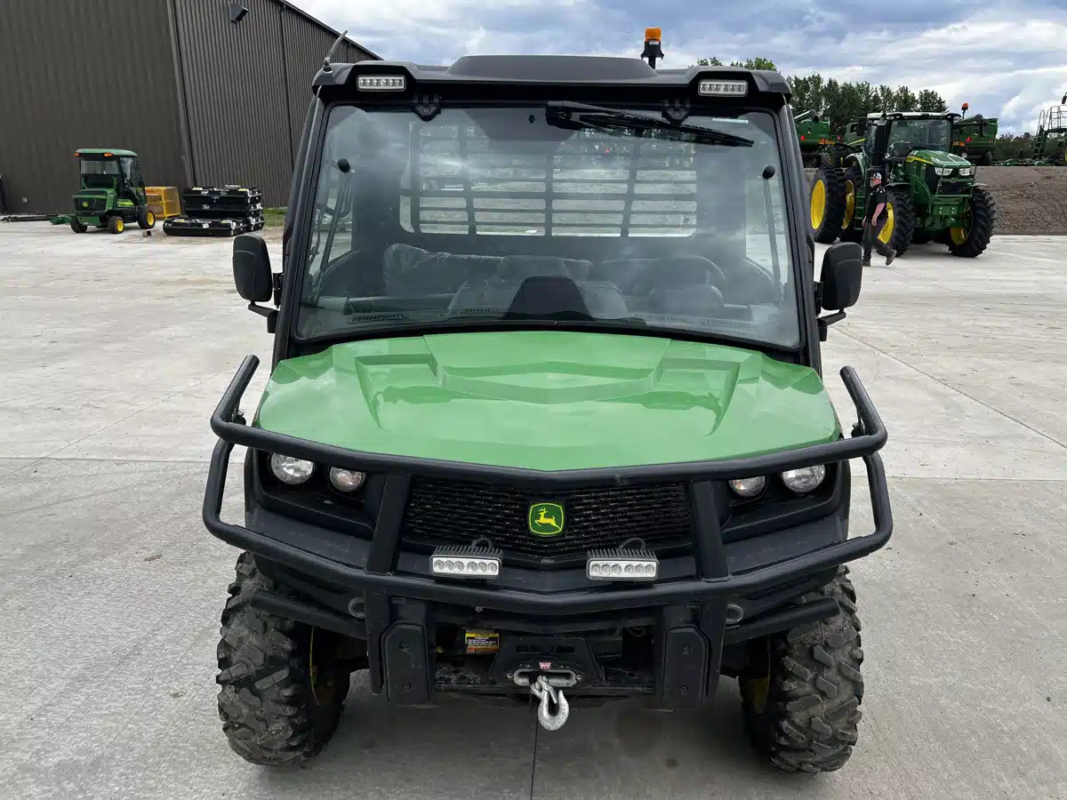 Gallery image 2 for Used 2024 John Deere XUV 835M Utility Vehicle