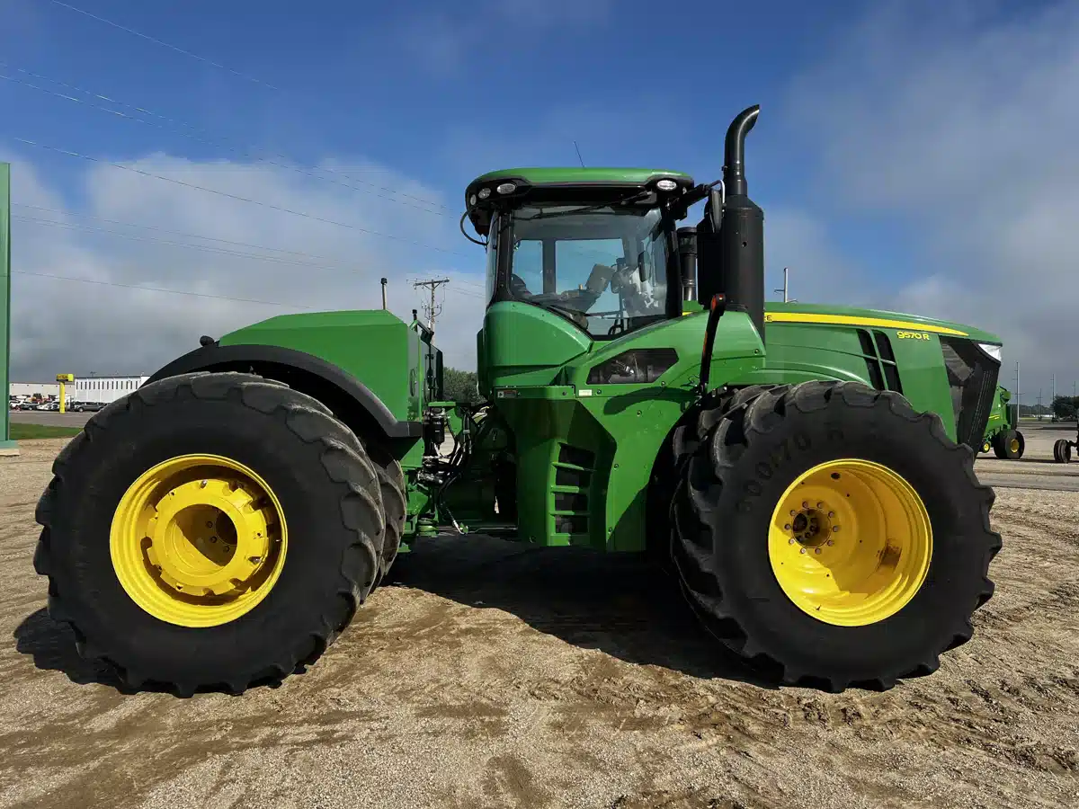 Gallery image 2 for Used 2015 John Deere 9570R Tractor