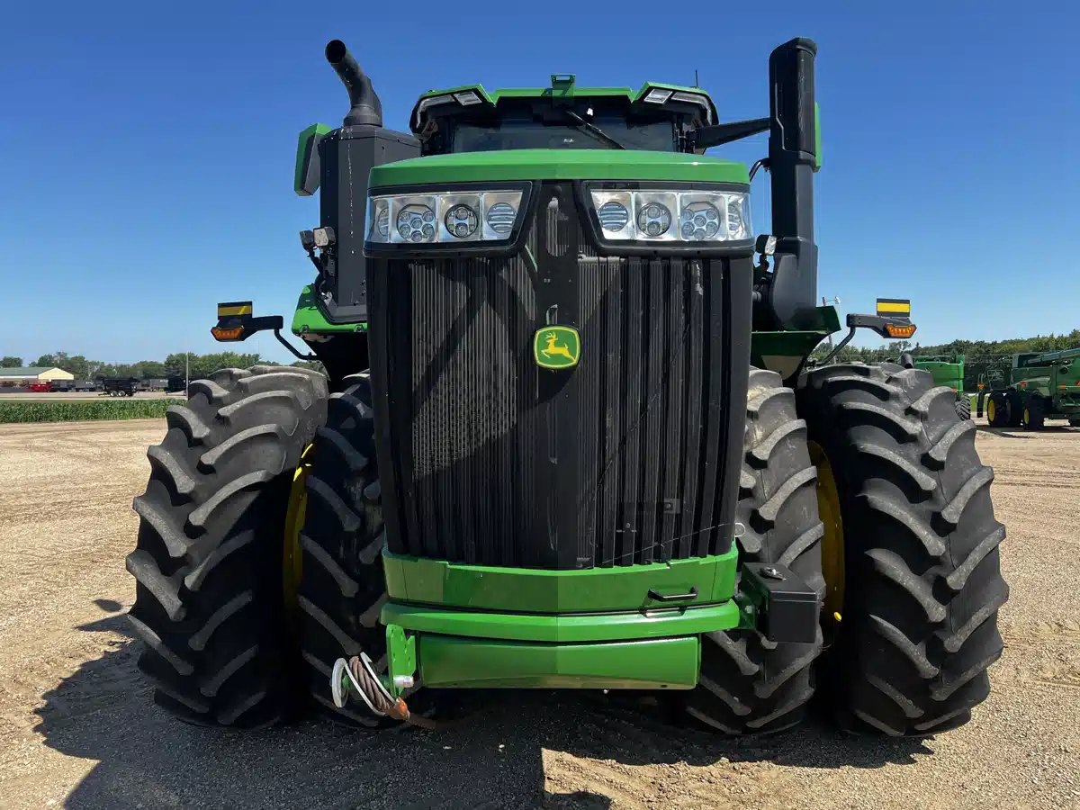 Gallery image 2 for 2023 John Deere 9R 390 Tractor