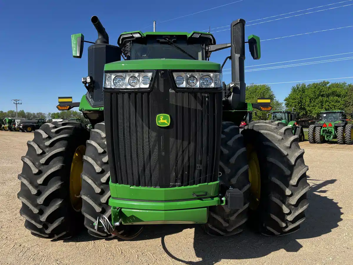 Gallery image 2 for Used 2024 John Deere 9R 390 Tractor