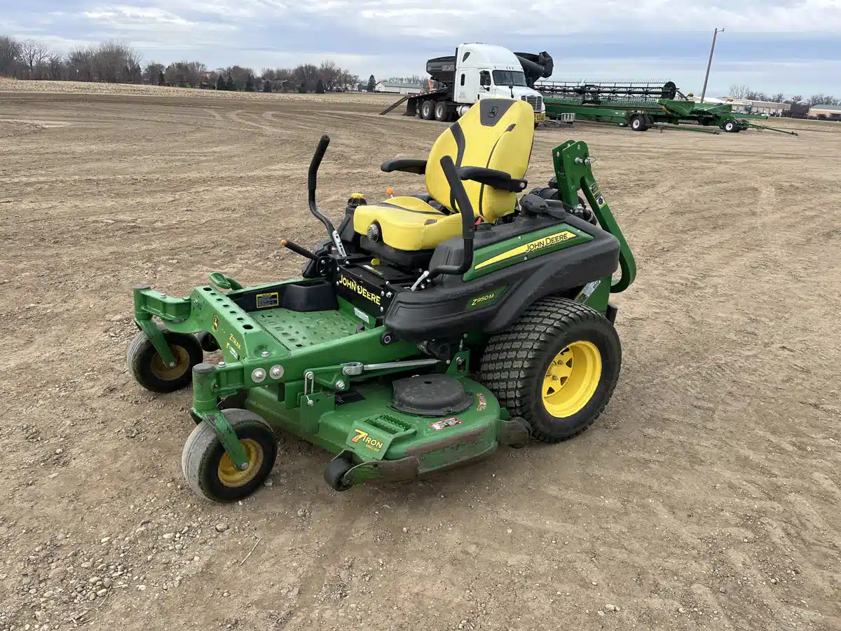 Gallery image 1 for Used 2022 John Deere Z950M Mower - Zero Turn