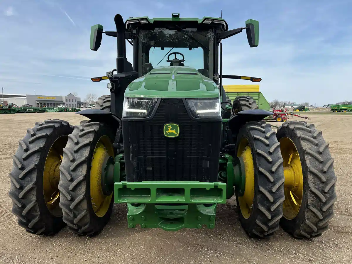 Gallery image 2 for Used 2023 John Deere 8R 340 Tractor