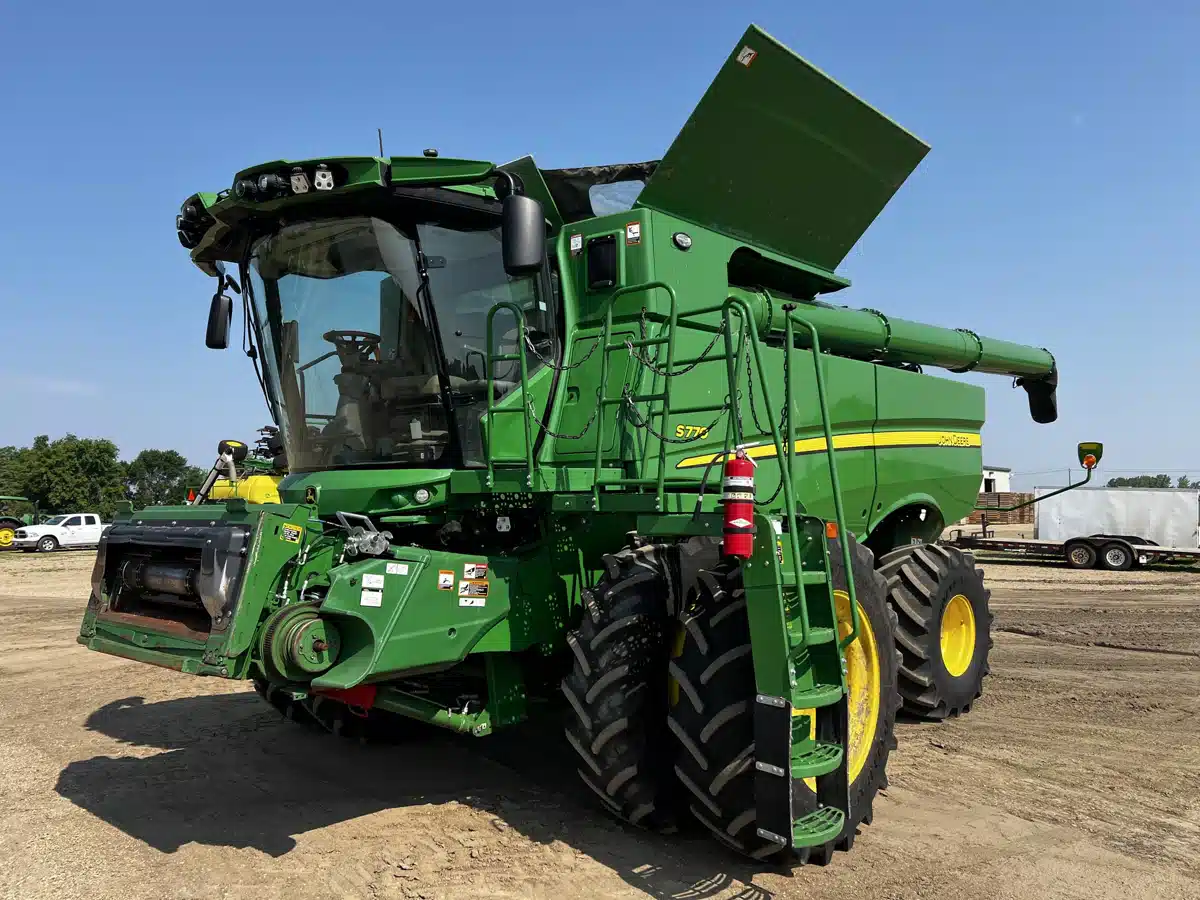 Gallery image 2 for Used 2023 John Deere S770 Combine