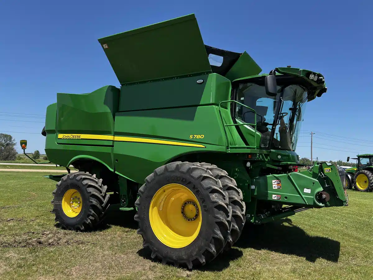 Gallery image 1 for Used 2023 John Deere S780 Combine