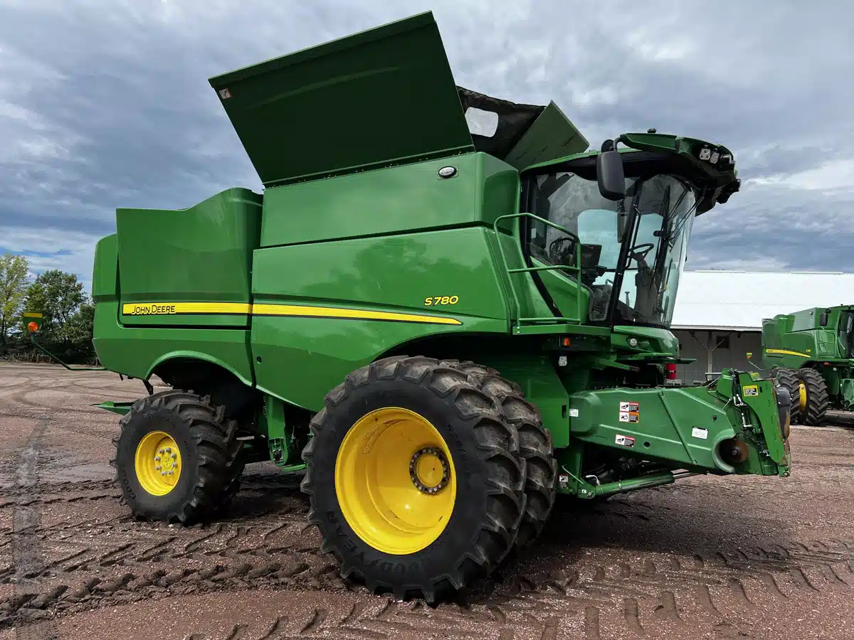 Gallery image 1 for Used 2023 John Deere S780 Combine