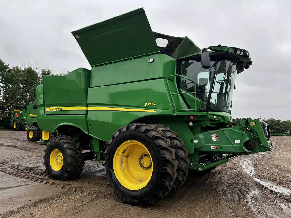 Gallery image 1 for Used 2023 John Deere S780 Combine