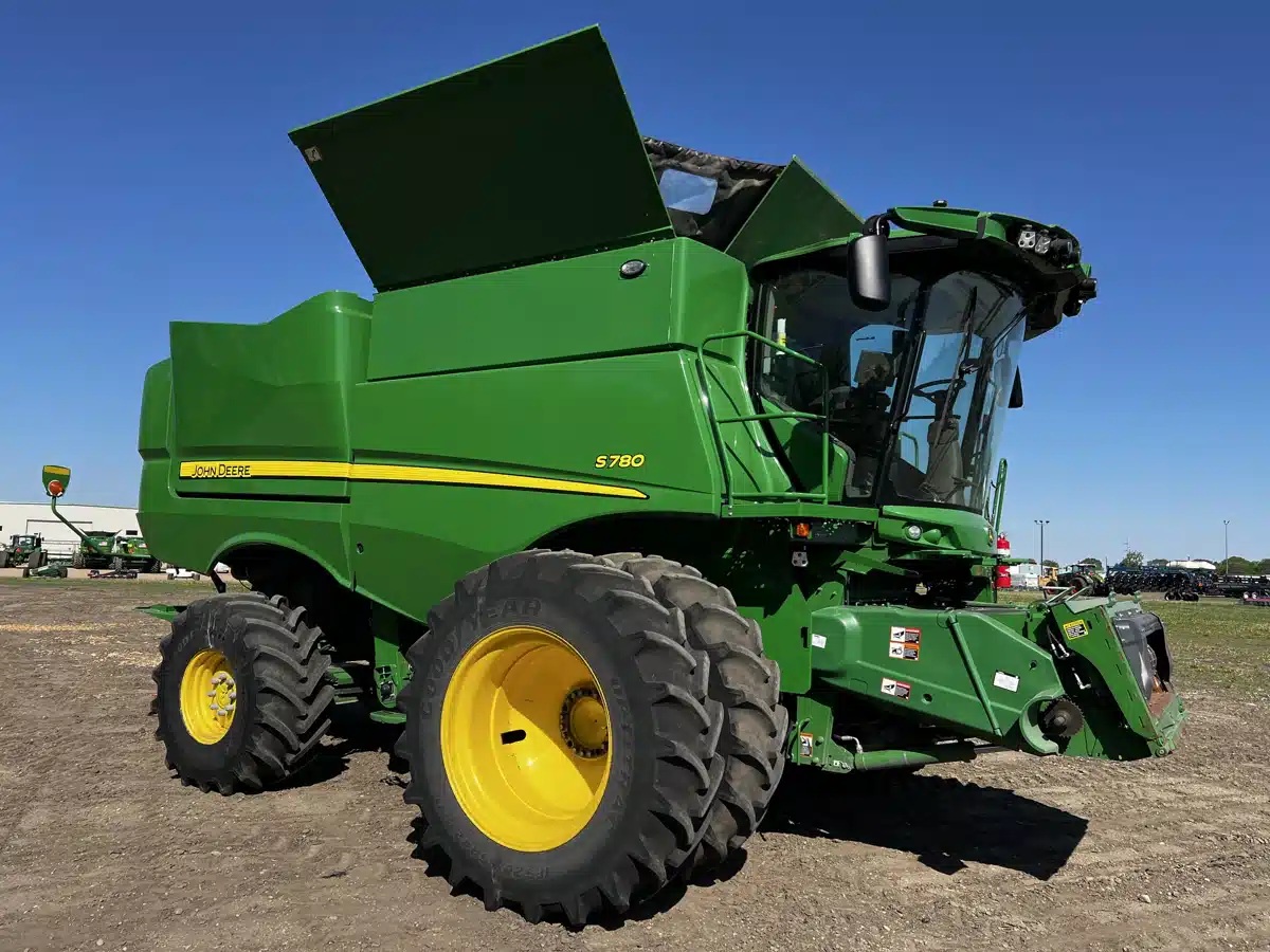 Gallery image 1 for Used 2023 John Deere S780 Combine