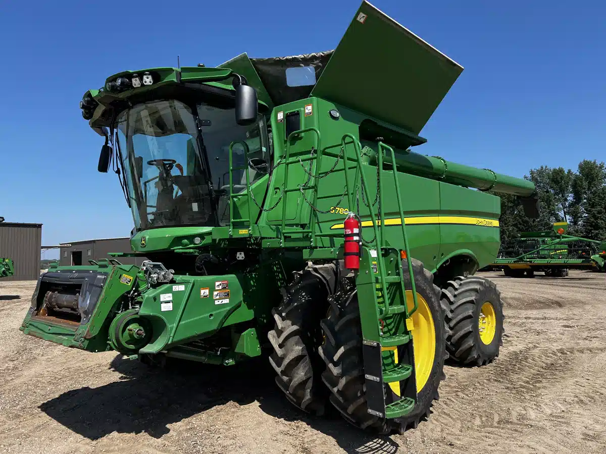 Gallery image 2 for Used 2023 John Deere S780 Combine