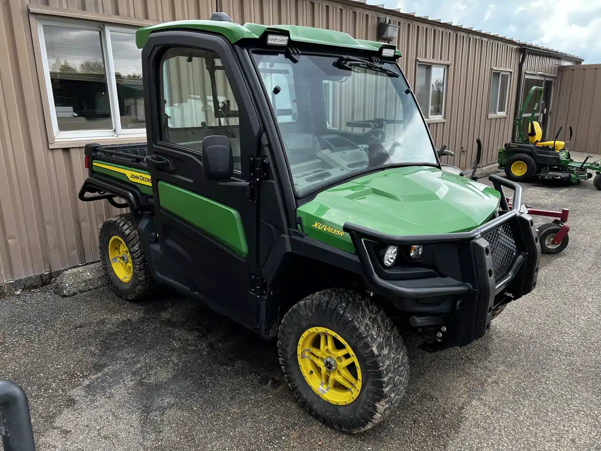 Gallery image 2 for Used 2024 John Deere XUV 835R Utility Vehicle