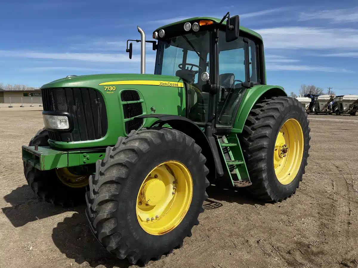 Gallery image 1 for Used 2008 John Deere 7130 Tractor