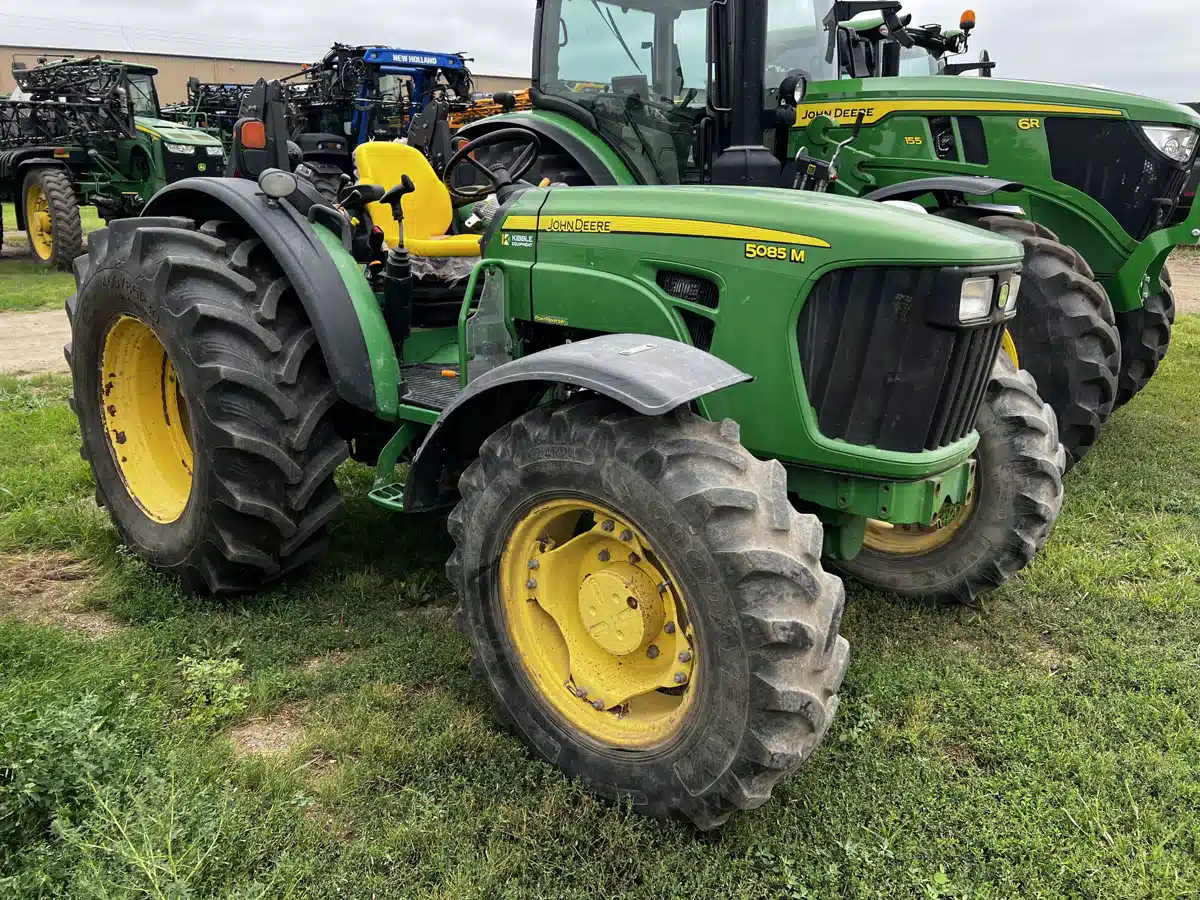 Gallery image 1 for Used 2009 John Deere 5085M Tractor