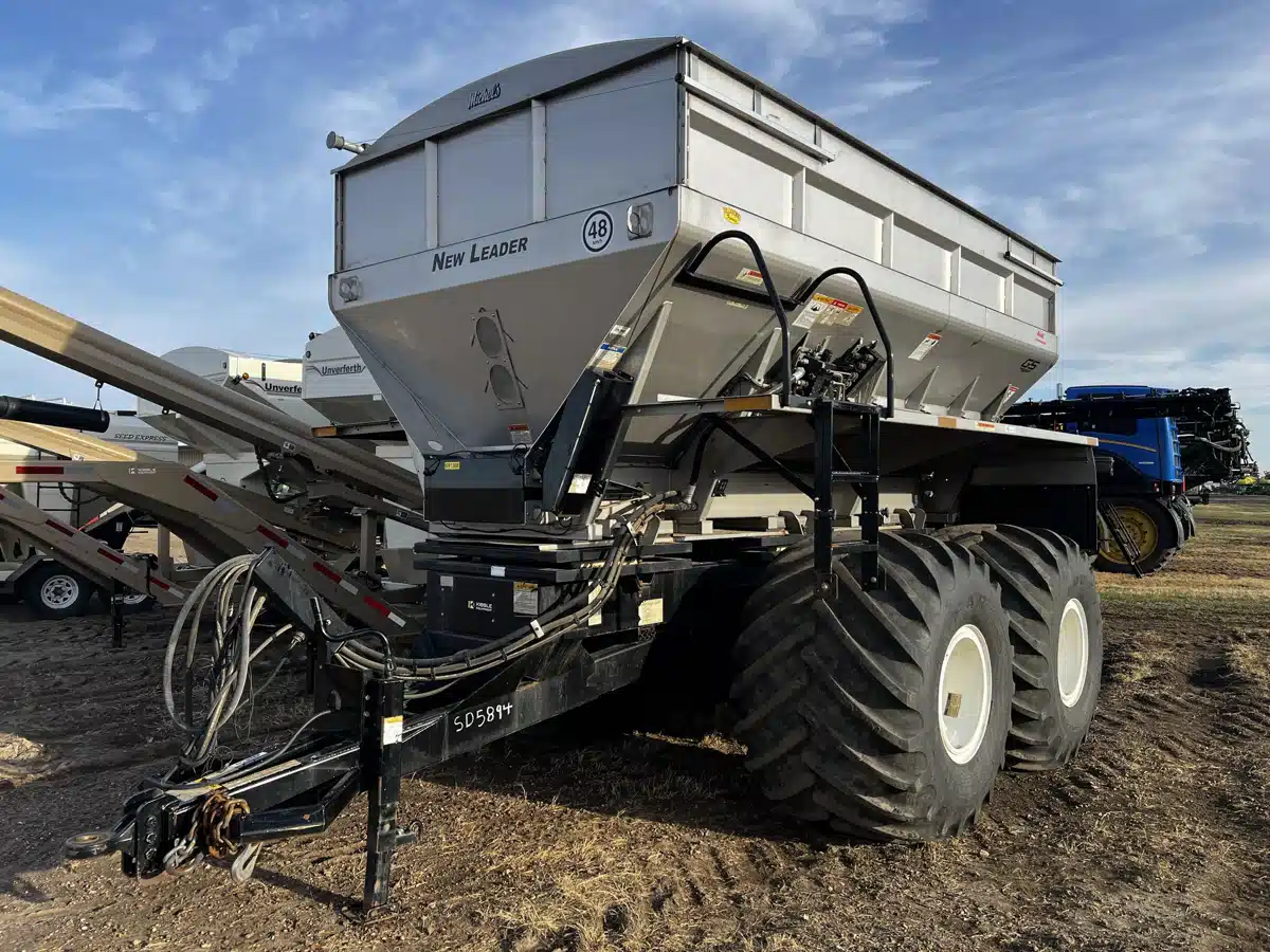 Used 2020 New Leader NL5060 Spreader - Fertilizer