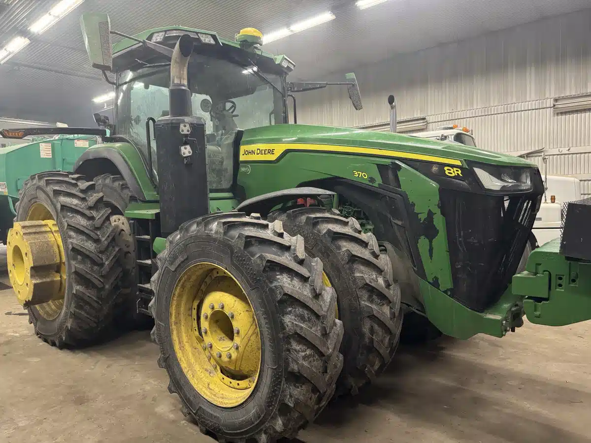 Gallery image 2 for Used 2020 John Deere 8R 370 Tractor