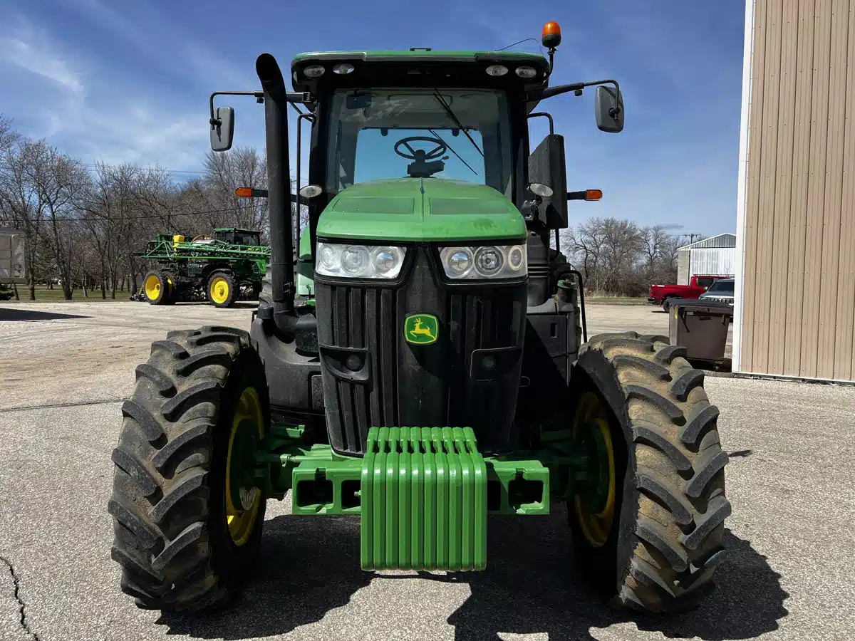 Gallery image 2 for Used 2011 John Deere 7200R Tractor