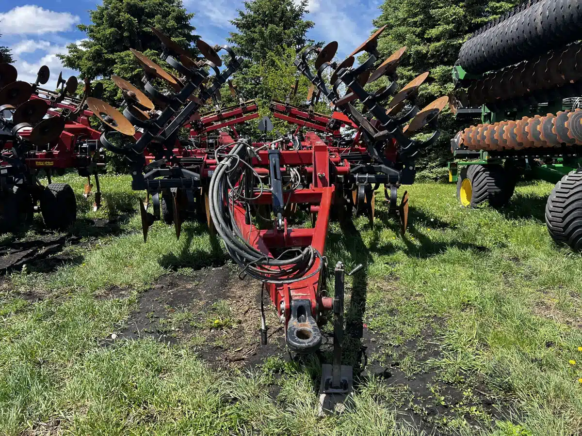 Gallery image 2 for Used 2015 Case IH 875 Ripper