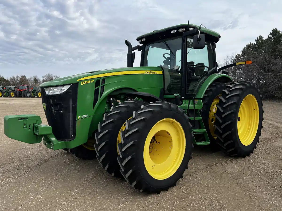 Gallery image 1 for Used 2011 John Deere 8235R Tractor