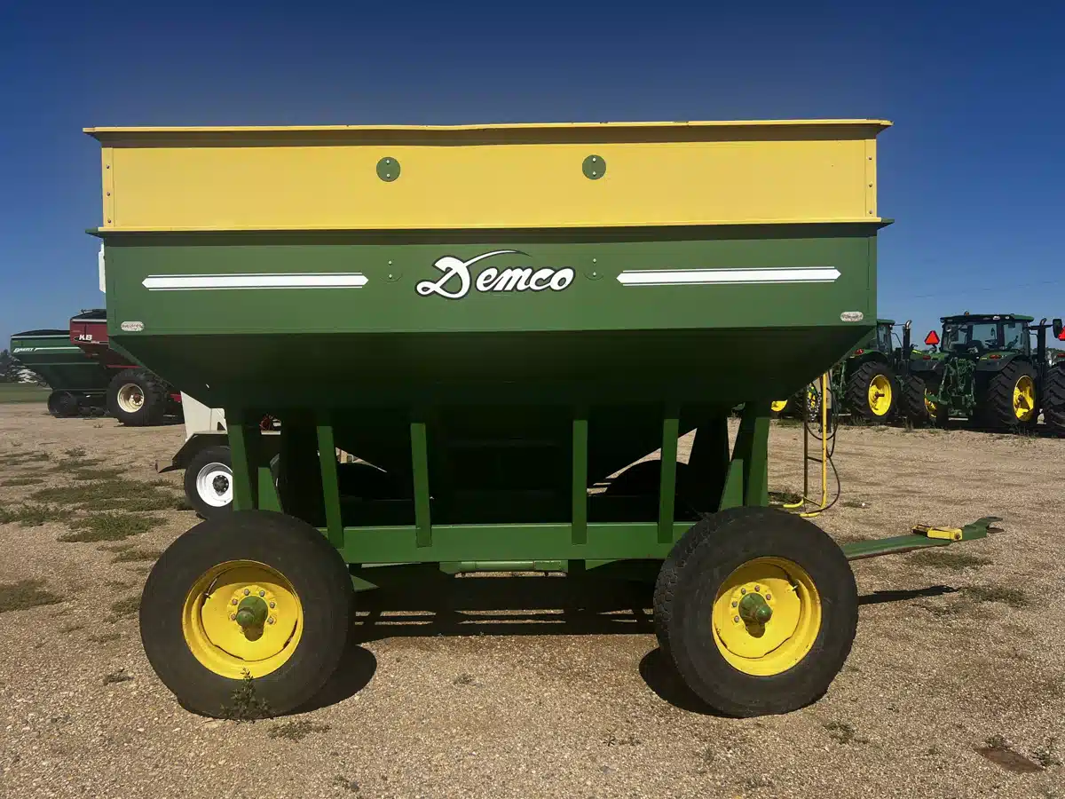 Gallery image 2 for Used 1994 Demco 365 Gravity Box