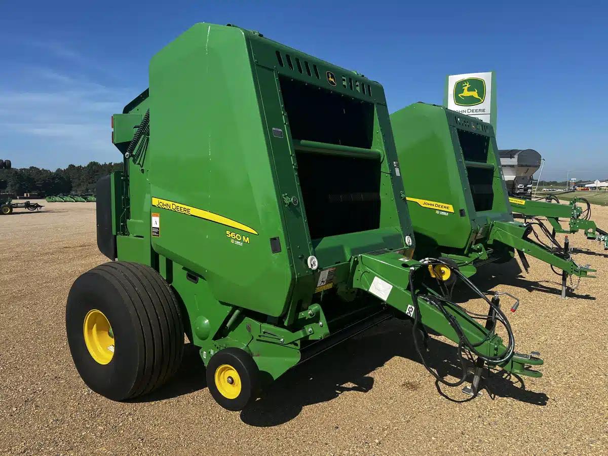 Gallery image 1 for Used 2022 John Deere 560M Round Baler