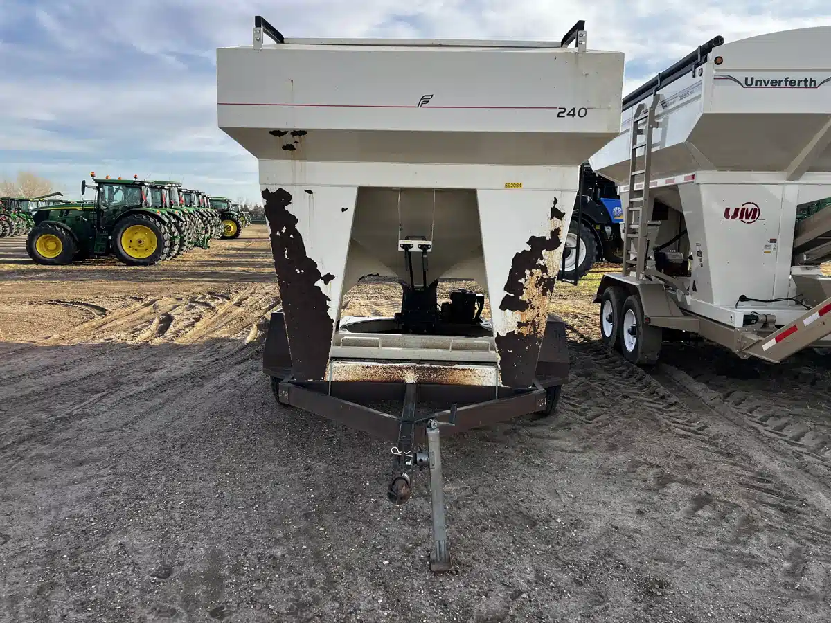 Gallery image 2 for Used Friesen 240 Tender