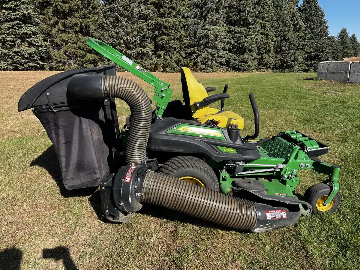 Gallery image 2 for Used 2022 John Deere Z960M Mower - Zero Turn