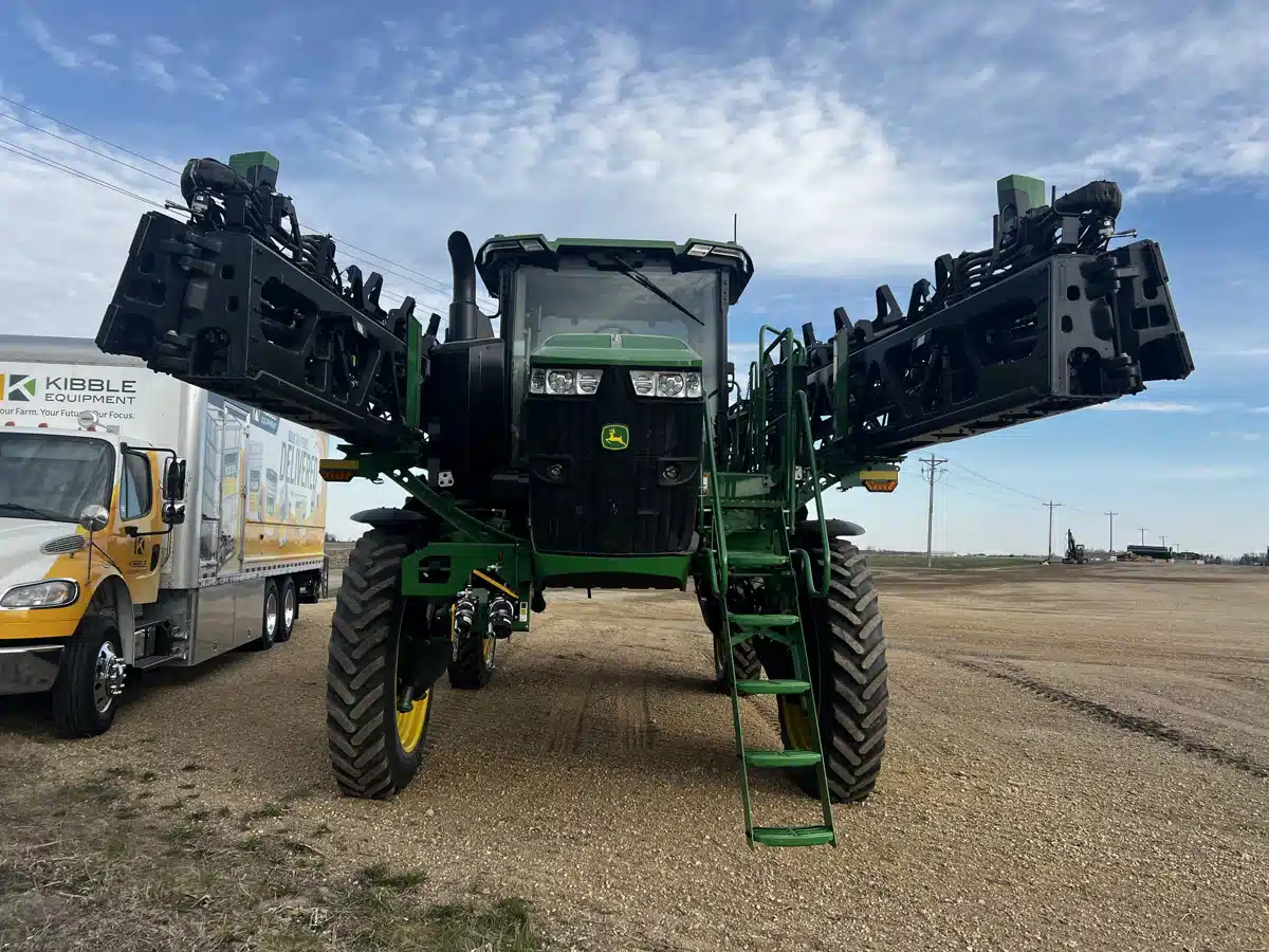 Gallery image 2 for Used 2023 John Deere 412R Sprayer - Self Propelled