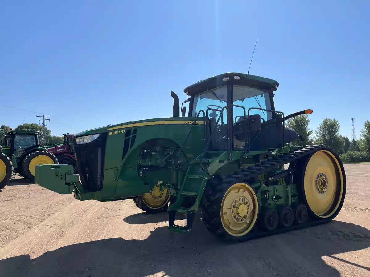 Gallery image 1 for Used 2011 John Deere 8360RT Tractor