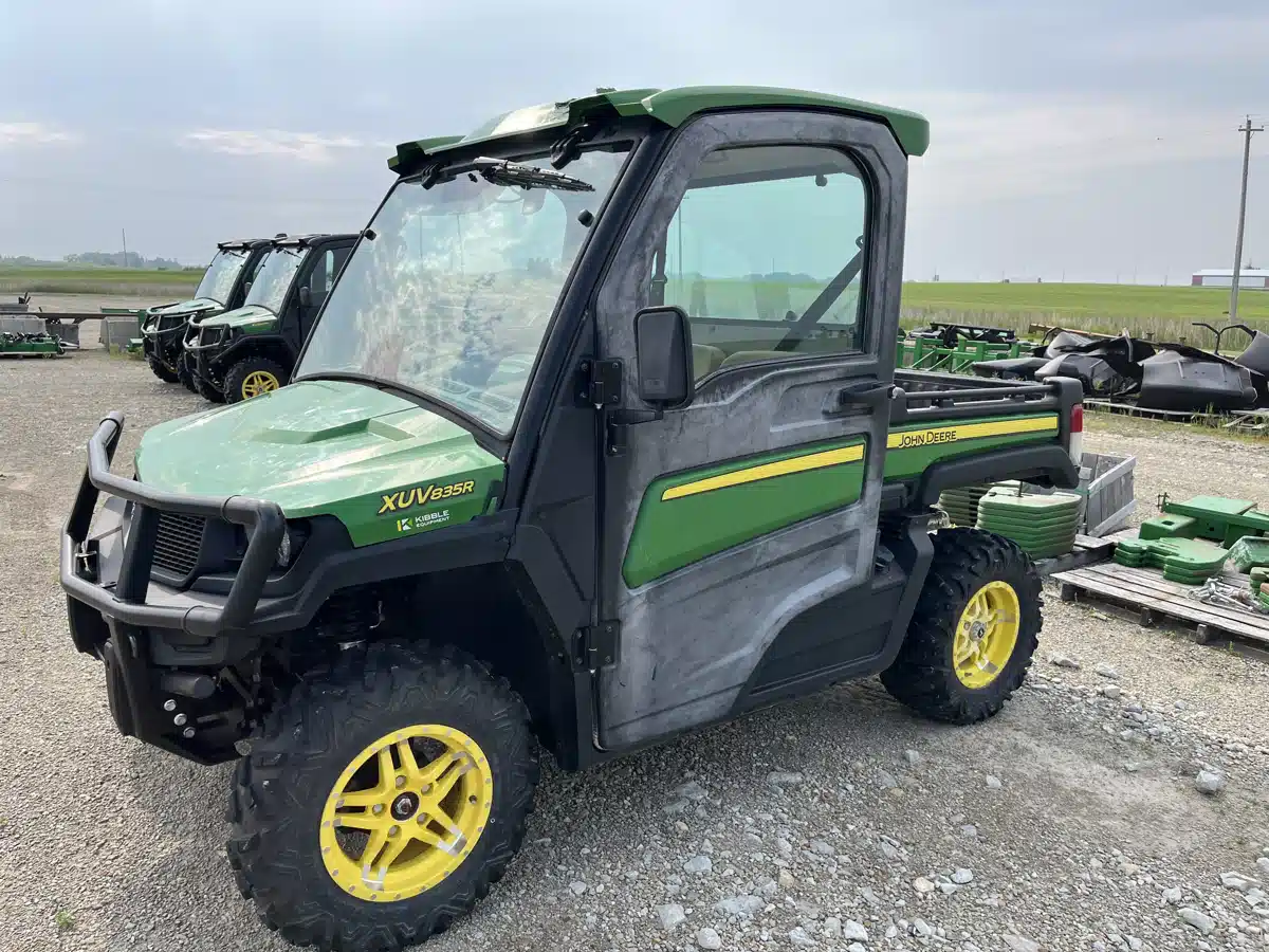 Gallery image 1 for Used 2019 John Deere XUV 835R Utility Vehicle