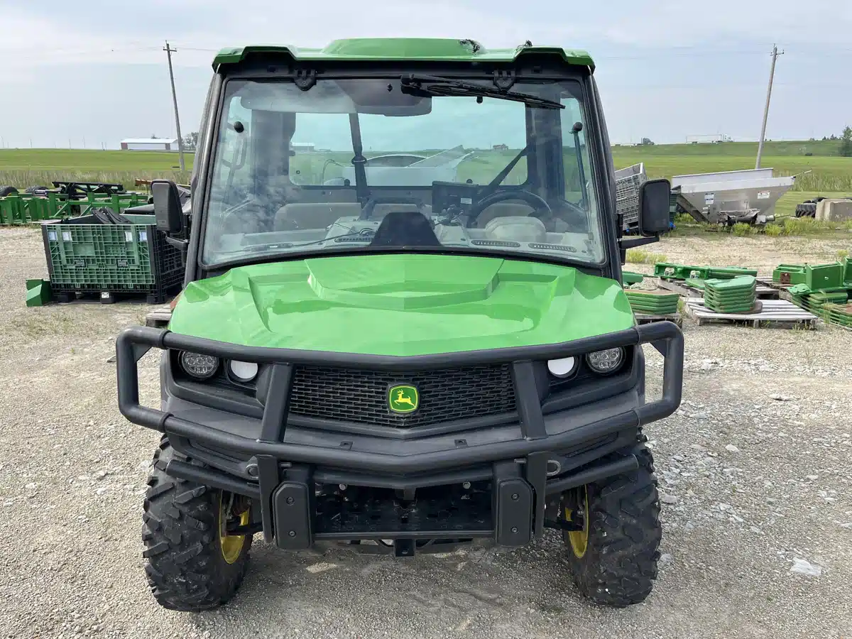 Gallery image 2 for Used 2019 John Deere XUV 835R Utility Vehicle