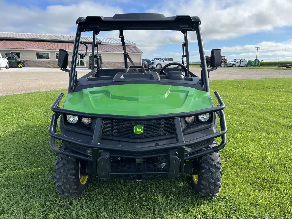 Gallery image 2 for Used 2023 John Deere XUV 835M Utility Vehicle